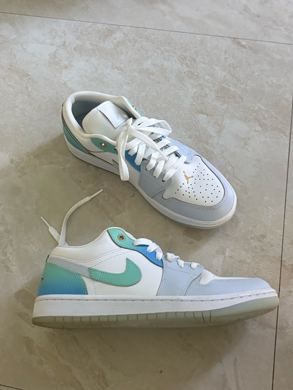 Women’s Air Jordan 1 Low SE